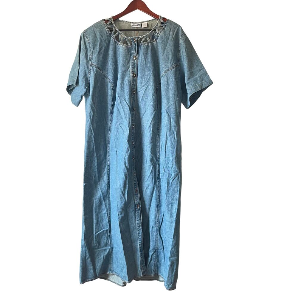 Vintage 90s denim midi dress with cutout‎ neckline button front size 2x